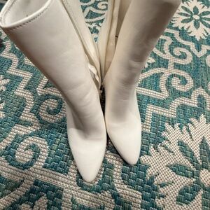 Sugar White Pointed Knee-High Stiletto Boots